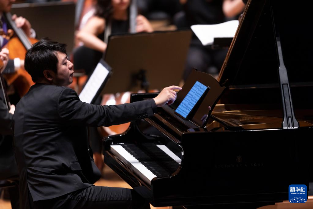 中国钢琴家郎朗献艺卢布尔雅那音乐节