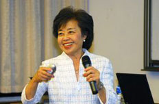 专访Marina Tse：优秀学生可以有很多标准