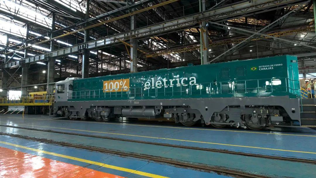 中国制造淡水河谷在巴西接收第二台100电力机车