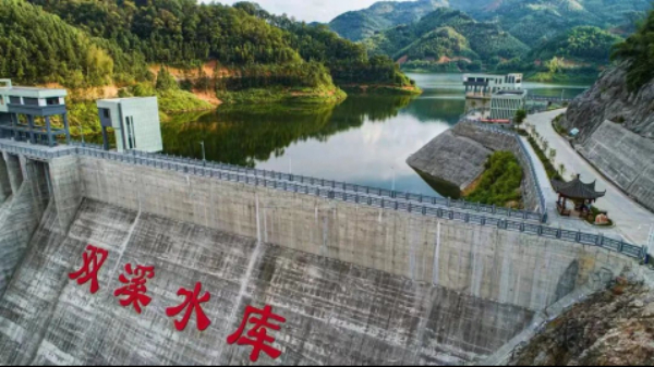 假设未来两年内沙县遇到全年无降雨的极端天气,双溪水库的蓄水可以