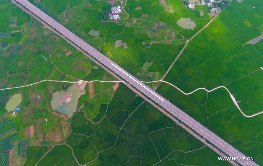 CHINA-GUANGXI-HIGH-SPEED RAILWAY (CN)