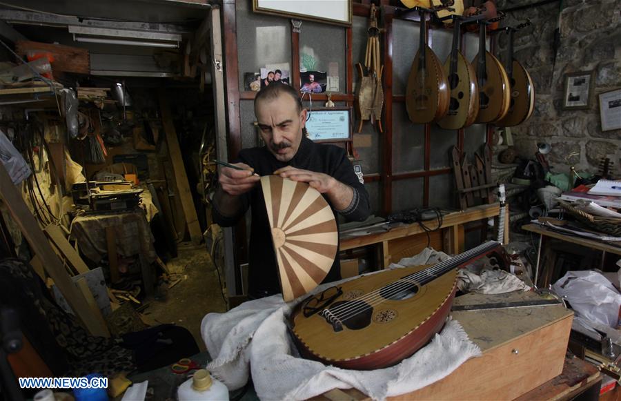MIDEAST-NABLUS-TRADITIONAL MUSIC INSTRUMENT-OUD-MAKING