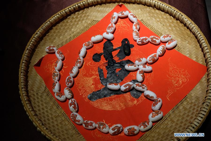 CHINA-ZHEJIANG-TONGXIANG-SILKWORM COCOON PAINTING (CN)