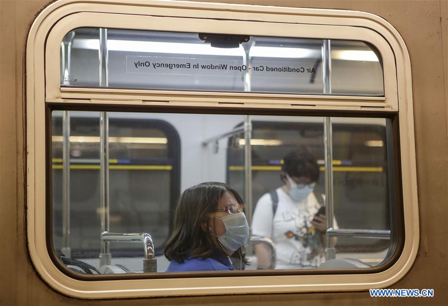 british columbia urges people to wear masks in confined spaces