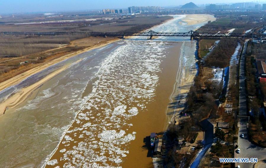 in pics: flowing ice on jinan reach of yellow river