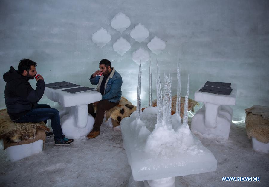 igloo cafe becomes tourist attraction in gulmarg, indian-control