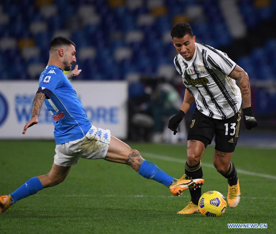 insignes penalty sends napoli past juve in serie a