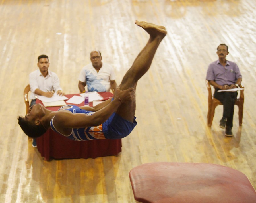 asiaalbumjumpboysinterschoolgymnasticschampionshipkicksoffin