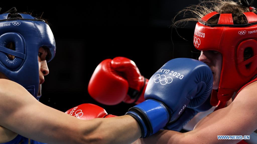 boxing womens middle preliminaries match between li qian of