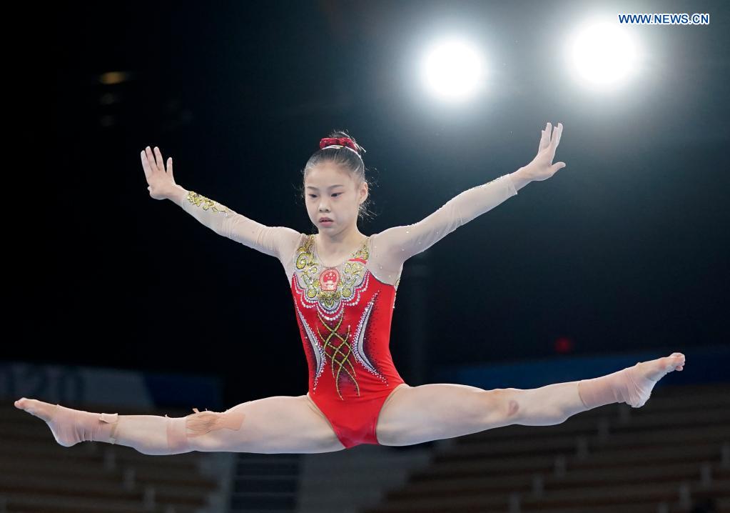 chinese gymnasts finish 1-2 in womens balance beam at tokyo