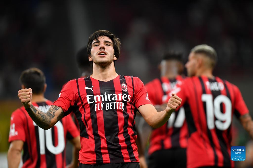 milanromaclaimsecondconsecutivewinsinseriea