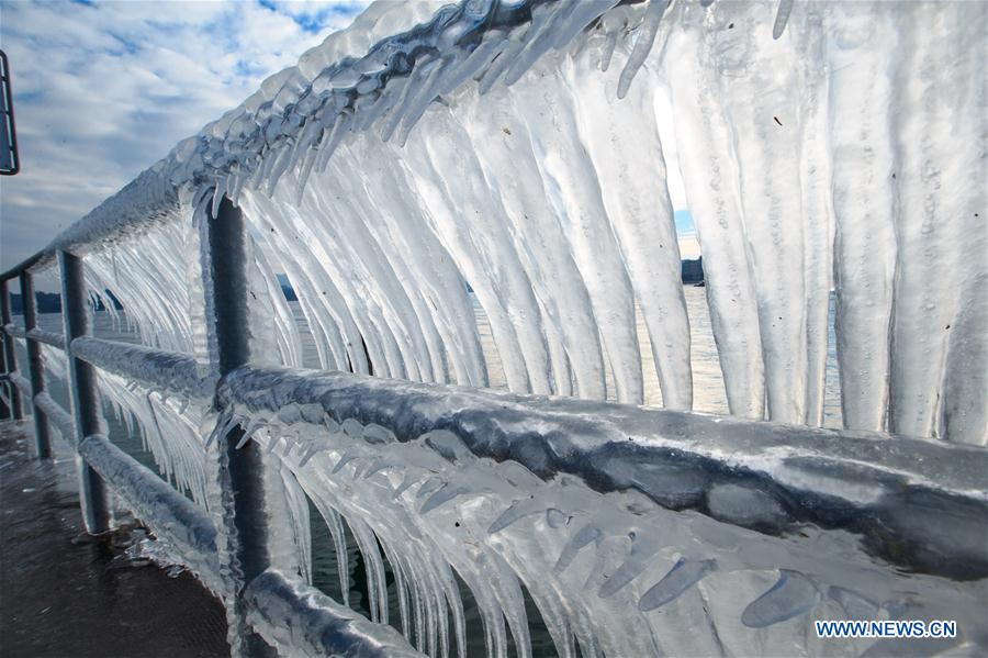 iciclesseeningenevaswitzerland