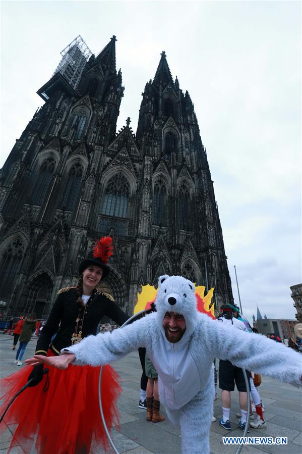 revellerstakepartinstreetcarnivalincolognegermany