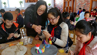 Folk arts classes arranged in N China's primary school