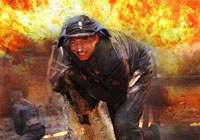 《铁在烧》将播 战争戏惨烈吓到刘涛想退组