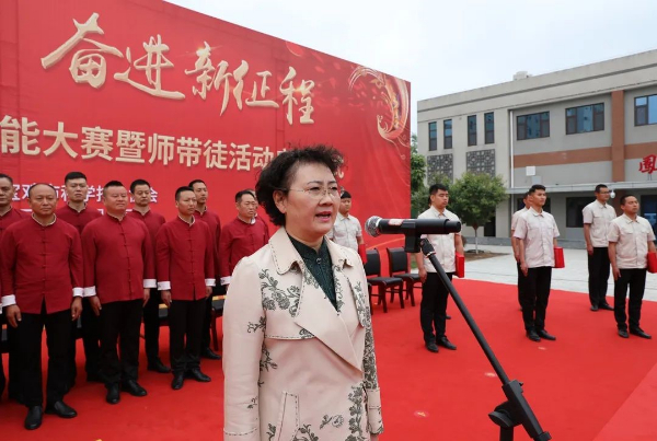 宝鸡市人大常委会一级巡视员,市总工会党组书记,主席曹海芹,宝鸡市