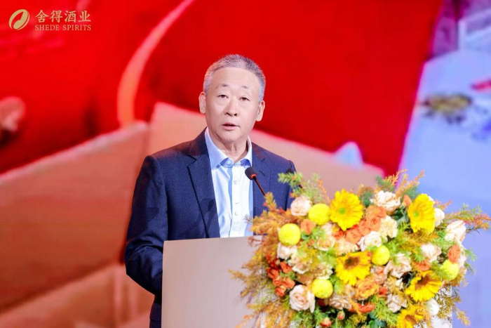 舍得酒业经销商峰会：首发25周年纪念版，新班子提“五聚焦三创新”