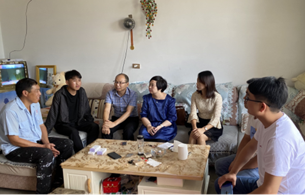 思利及人，希望厨师帮扶有志青年