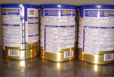 惠氏奶粉吃出异物致婴儿腹泻 厂商推责消费者