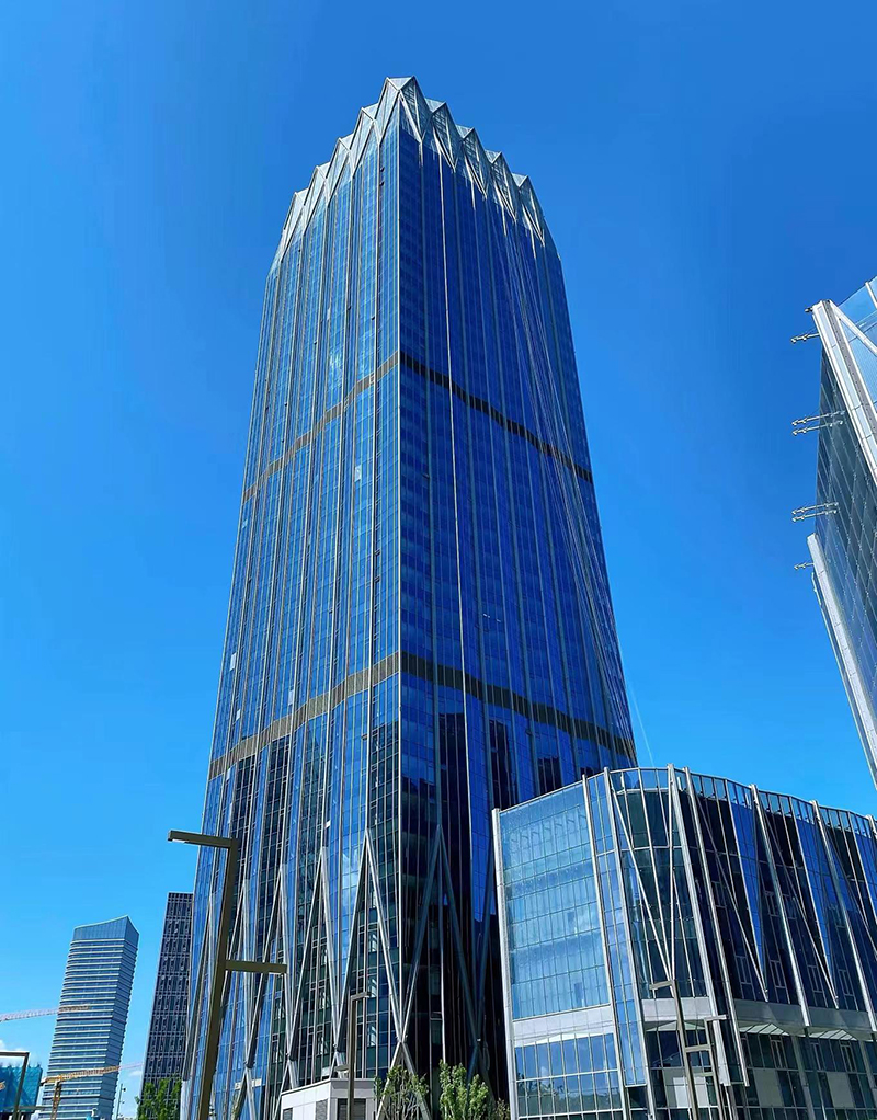 据悉,新光大中心作为北京城市副中心的人文商务地标,总建筑面积约75万