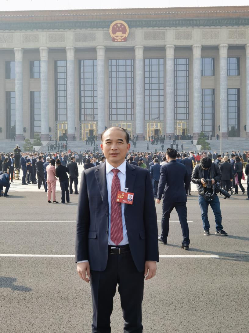 中国经济的信心|全国政协委员,三棵树董事长兼总裁洪杰:强化中国品牌