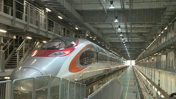 打通"北上"和"南下" 高铁为香港旅游业注入新活力