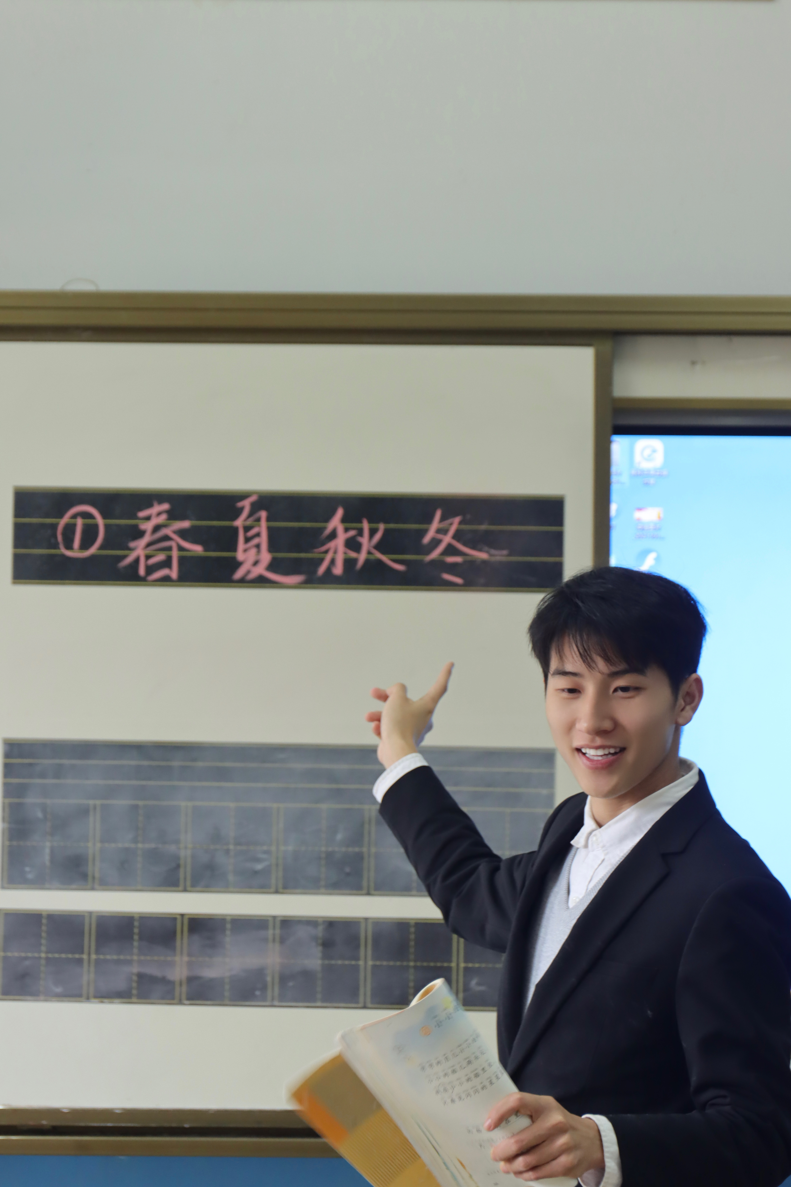 网红留守教师赖家益北海日报社推荐