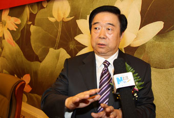 杨新建:抓好肿瘤的“防”和“治”让百姓受益