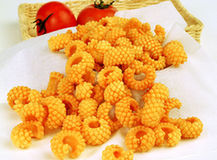 校园超市食品问题多 要提高孩子安全意识