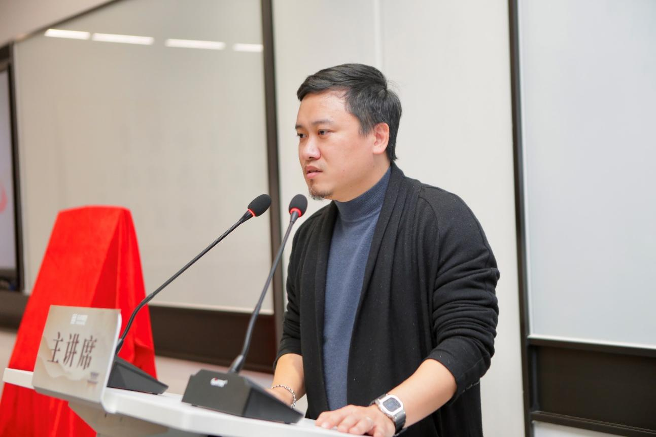 他认为,"乐成集团作为聚焦一老一小民生事业多年的社会企业,深刻