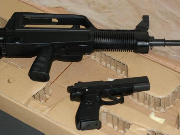 开箱细看外贸97步枪 用北约制式m16弹夹