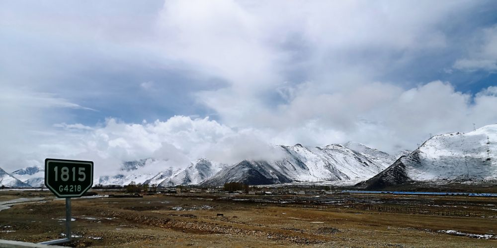 alog | "娜"一次援藏:翻雪山穿隧道,追逐路上的风景-新华网