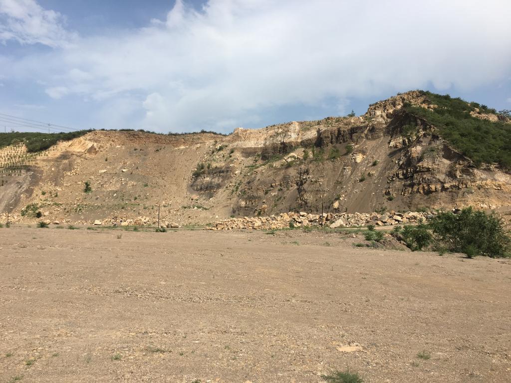 老工矿新故事丨废弃采石场有了文艺范儿