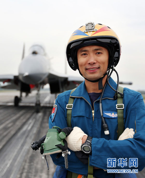 成都军区空军航空兵某团团长蒋佳冀故事集