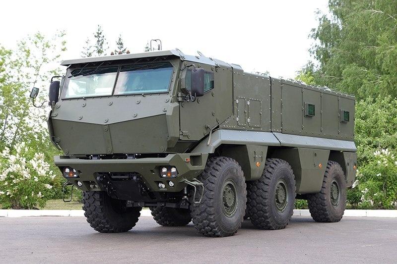 组图俄暴力测试台风装甲车防弹性能