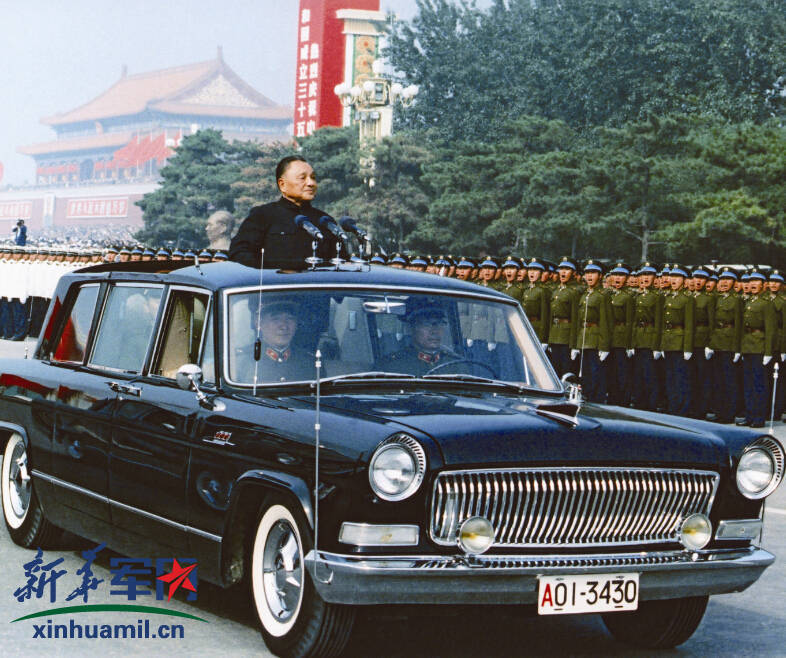 1984国庆35周年阅兵珍贵旧照