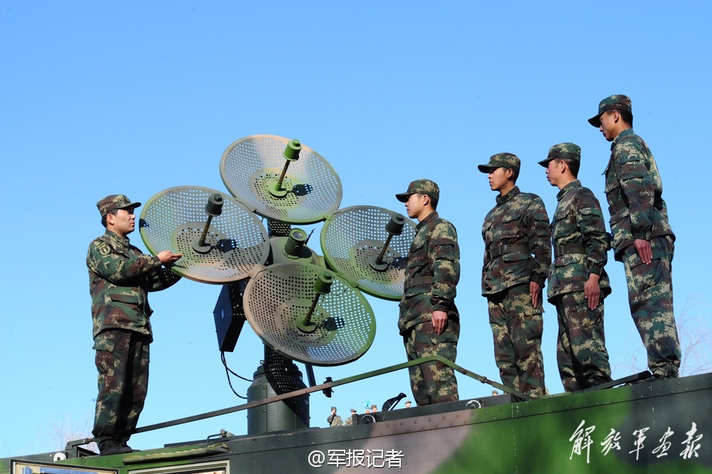 118名直招士官走进二炮