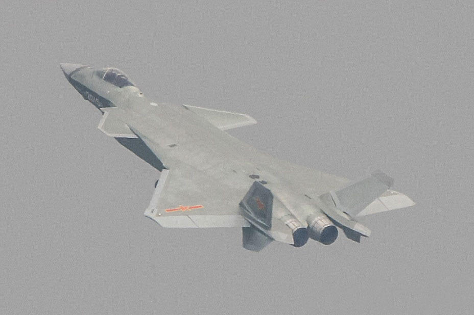 歼20战机再曝美图机身细节毕现高清