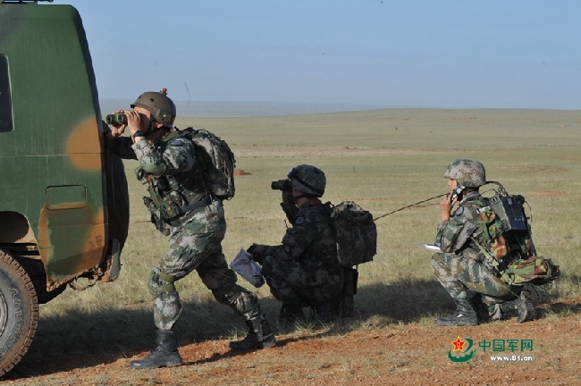 跨越2015朱日和系列实兵对抗演习首场红蓝对决结束