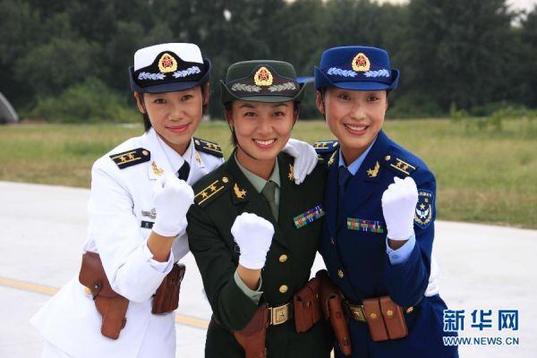 美丽盘点解放军中的双胞胎姐妹花