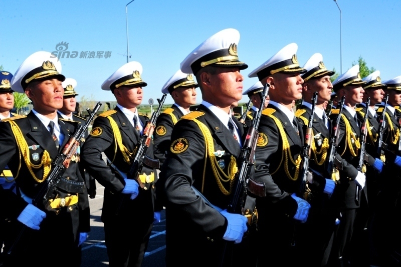 哈萨克斯坦三军仪仗队将启程赴华参加93阅兵