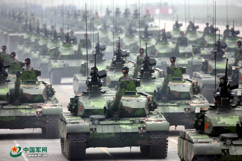 2009年国庆60周年阅兵中的99式坦克方队.乔天富 摄