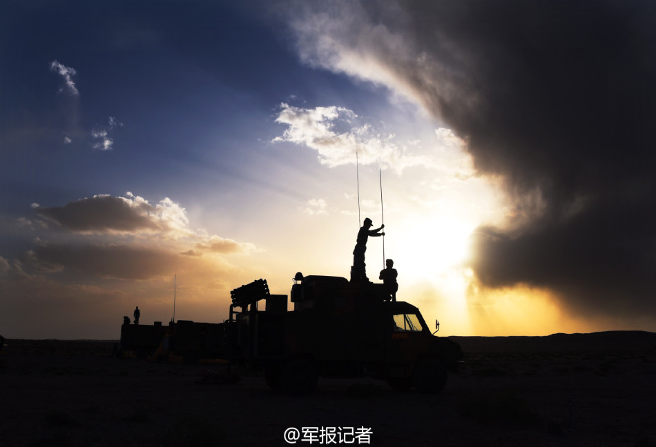 解放军电磁利剑部队曝光
