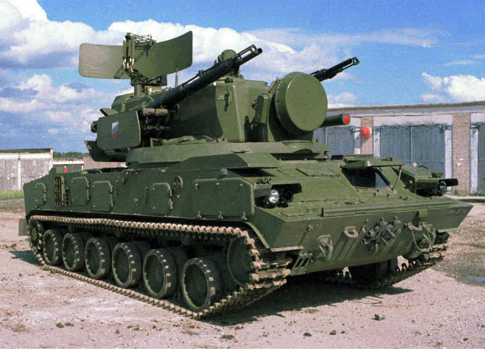 俄罗斯"通古斯卡"弹炮合一防空系统