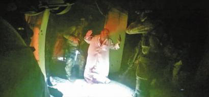 原文配图：美特种部队解救人质视频曝光。