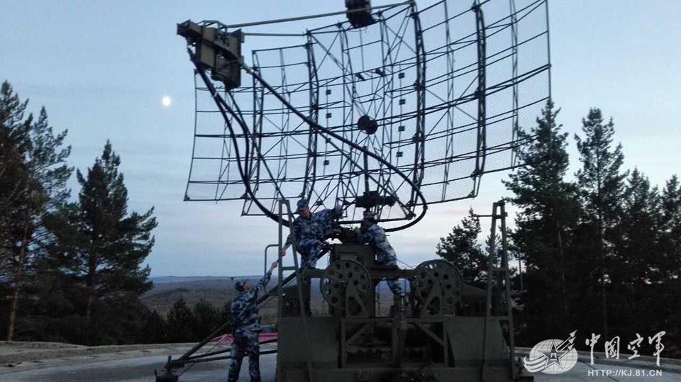 实拍镇守领空的中国最北端的空军雷达站