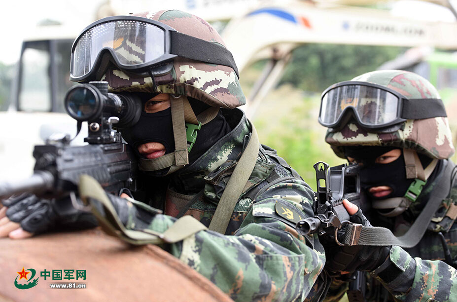 大片狼兵突击队诠释勇猛剽悍