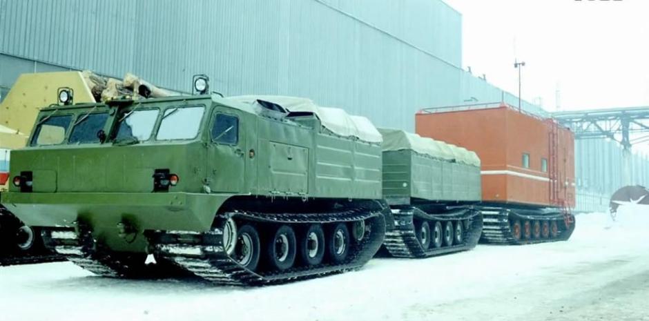 彪悍越障中国蟒式全地形战车性能强悍