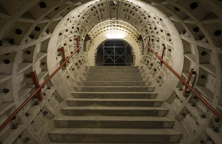 伦敦二战防空洞曝光规模浩大