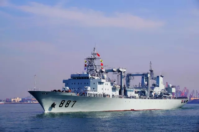 2013年2月16日,哈尔滨舰,绵阳舰,微山湖舰从山东青岛起航.